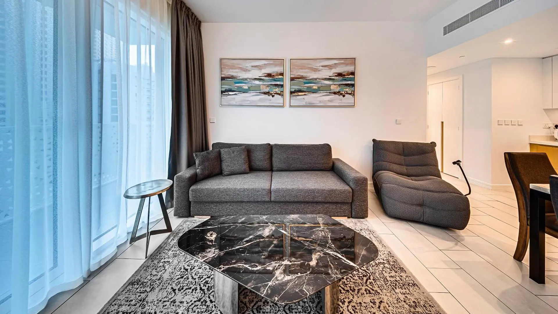 Lovely Apartment In La Vie Dubai